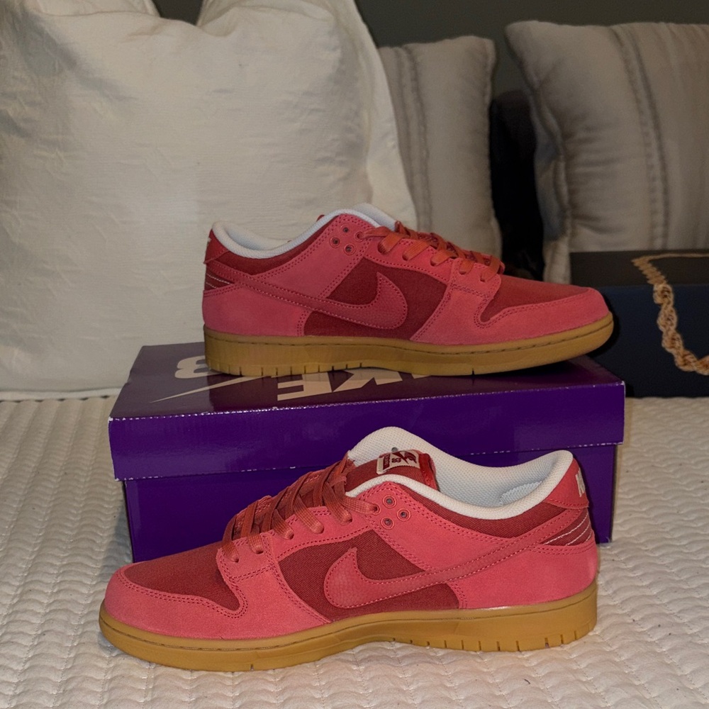 Nike Adobe Red Low Pro Phantom Sneakers